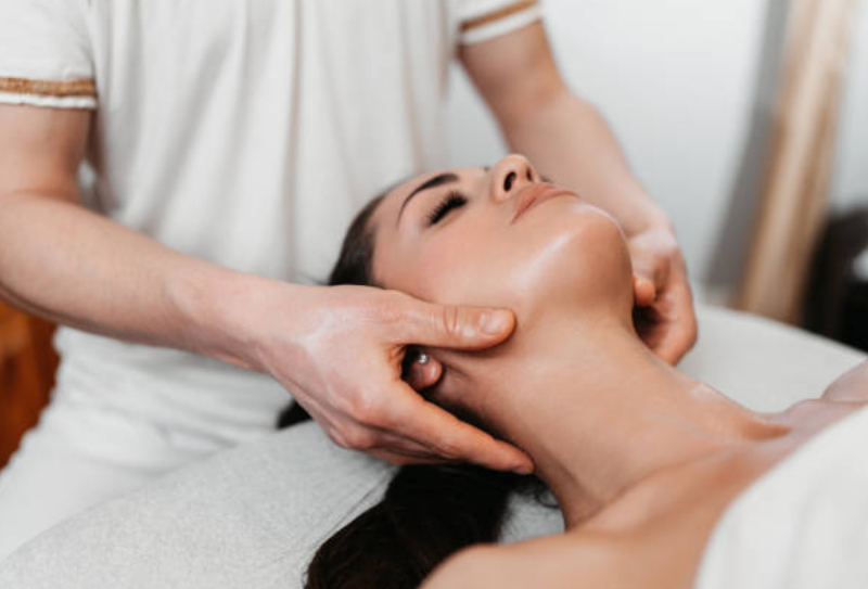 Masajes y terapias manuales naturales